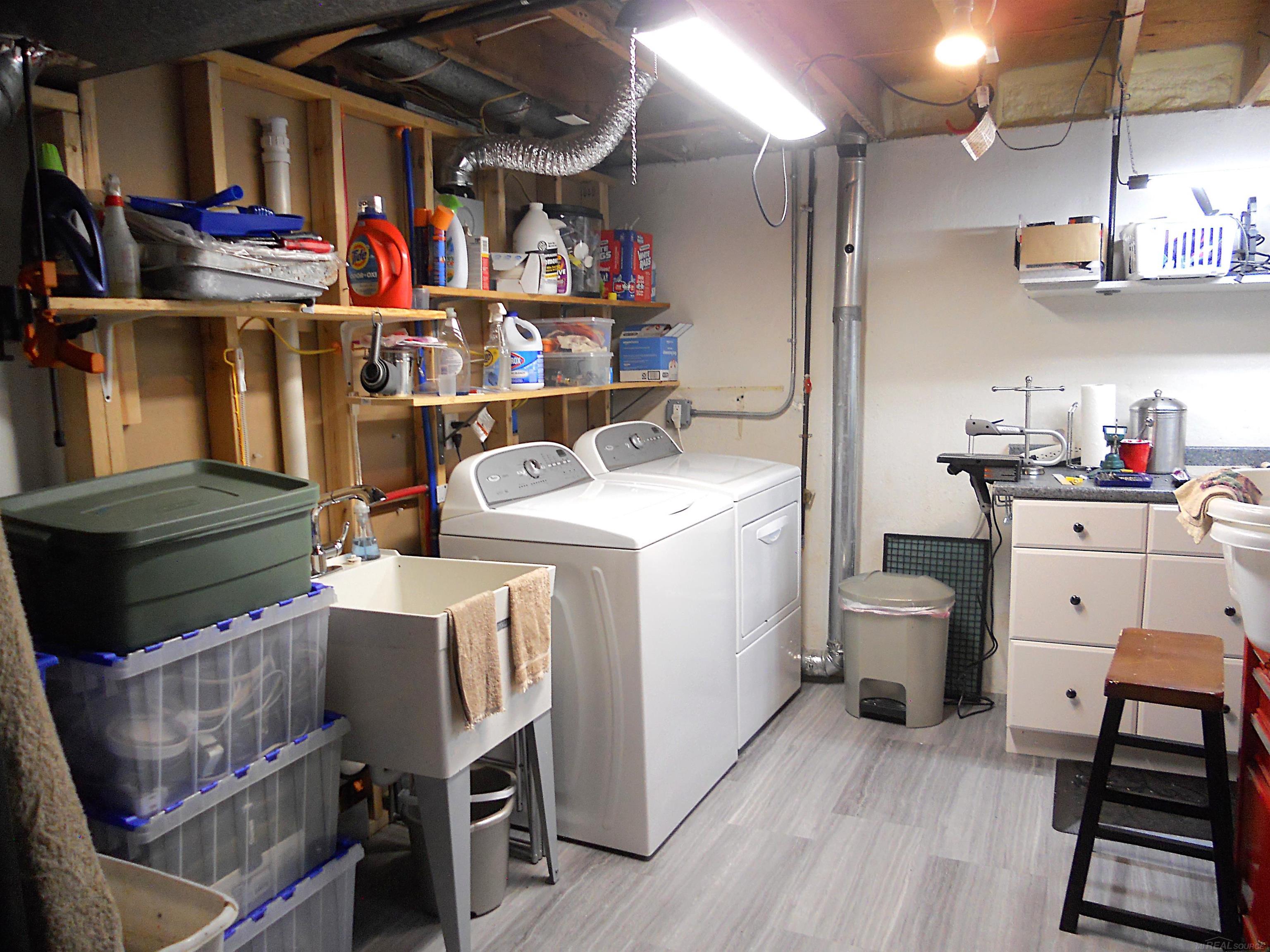 625 Rewold Drive Rochester, MI 48307 - Photo 51 of 69 50213110-3fcacc86-43f3-4c9c-b7df-3214fb140d02.JPG