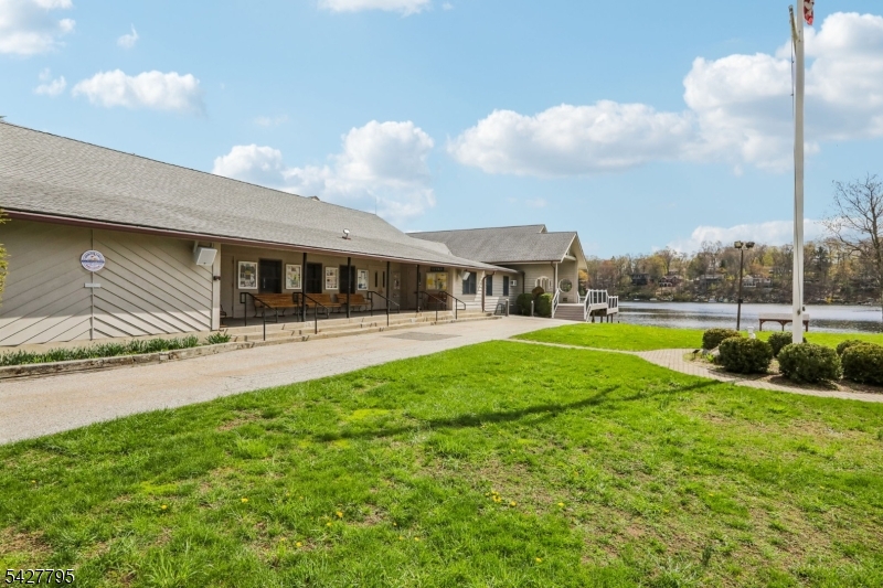 11 Alamoosook Road Vernon, NJ 07422 - Photo 27 of 49 Gallery Image 27