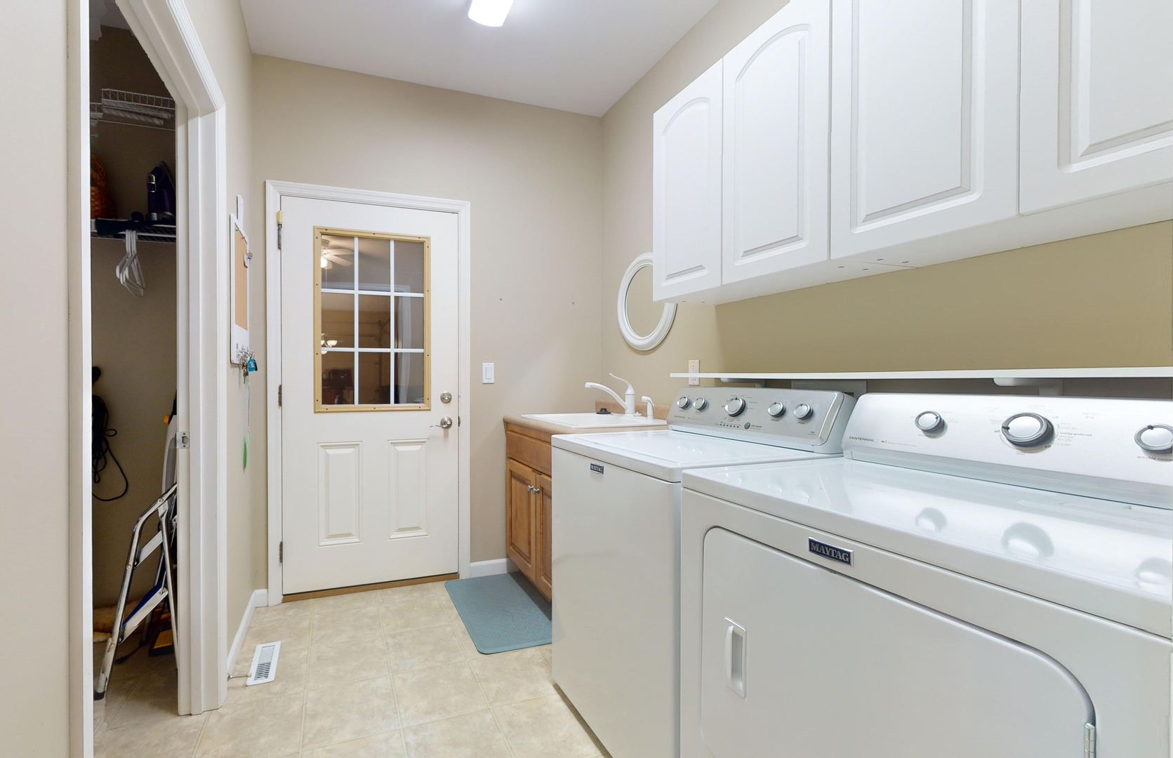 1612 Cobblefield Road, Unit 1612 Champaign, IL 61822 - Photo 11 of 17 Gallery Image 11