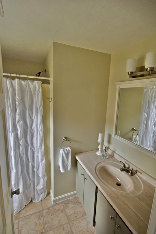 22 Birch Drive Sterling, MA 01564 - Photo 16 of 19