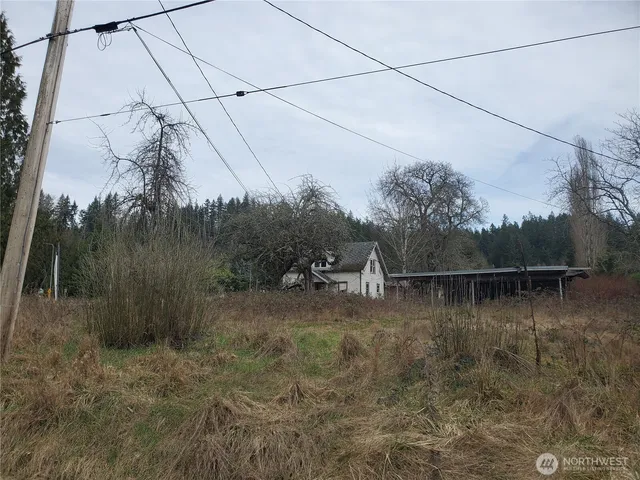 a view of a outdoor space