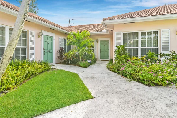 $4,500 | 770 East Camino Real, Unit 30, Boca Raton, FL 33432