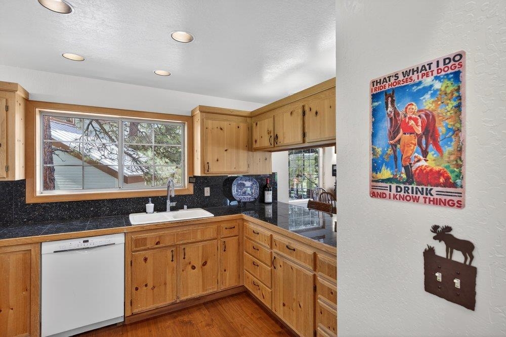 263 Basque Drive Truckee, CA 96161 - Photo 13 of 28
