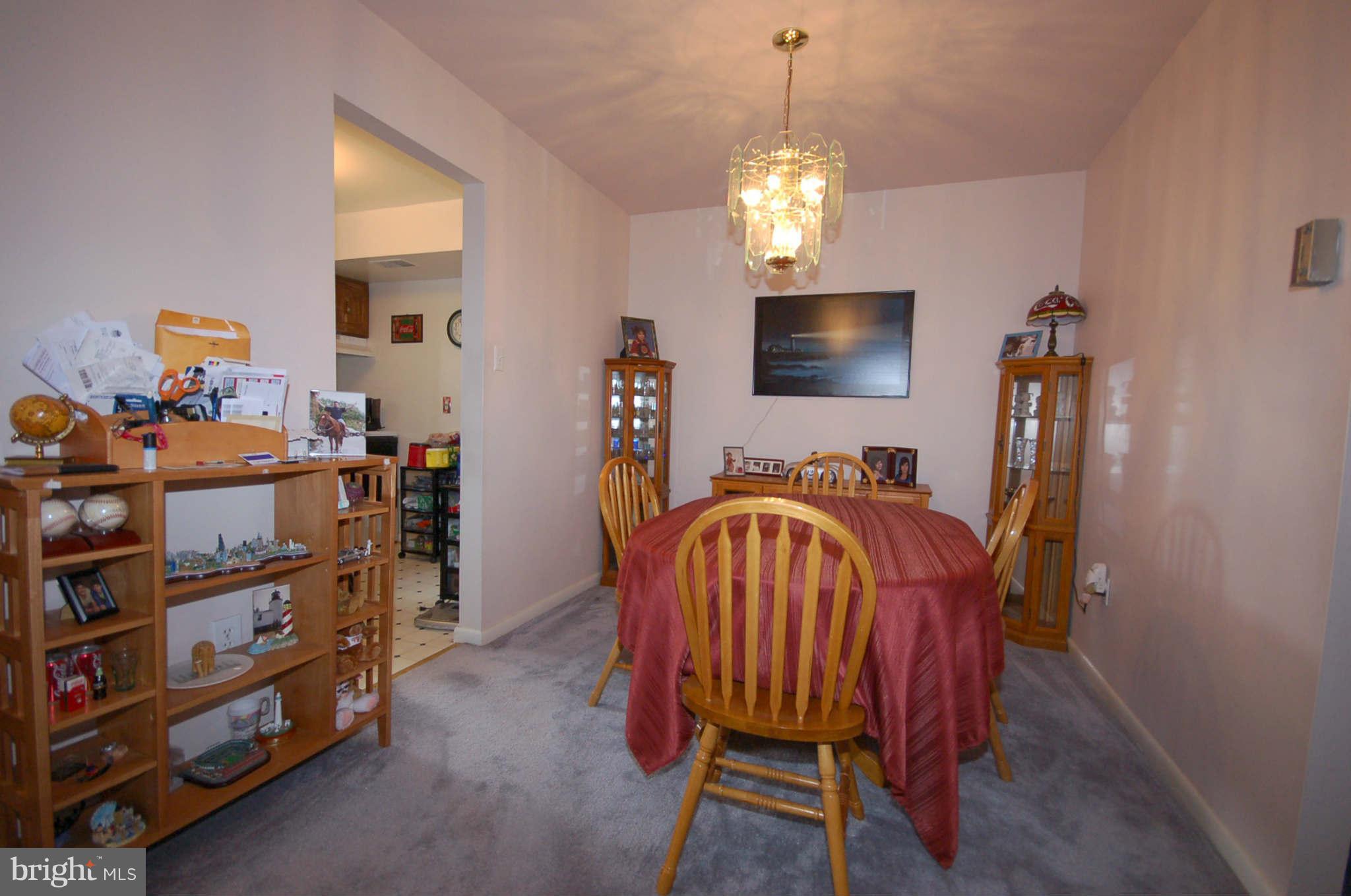 17820 Buehler Road, Unit 176 Olney, MD 20832 - Photo 4 of 10 Dining Room