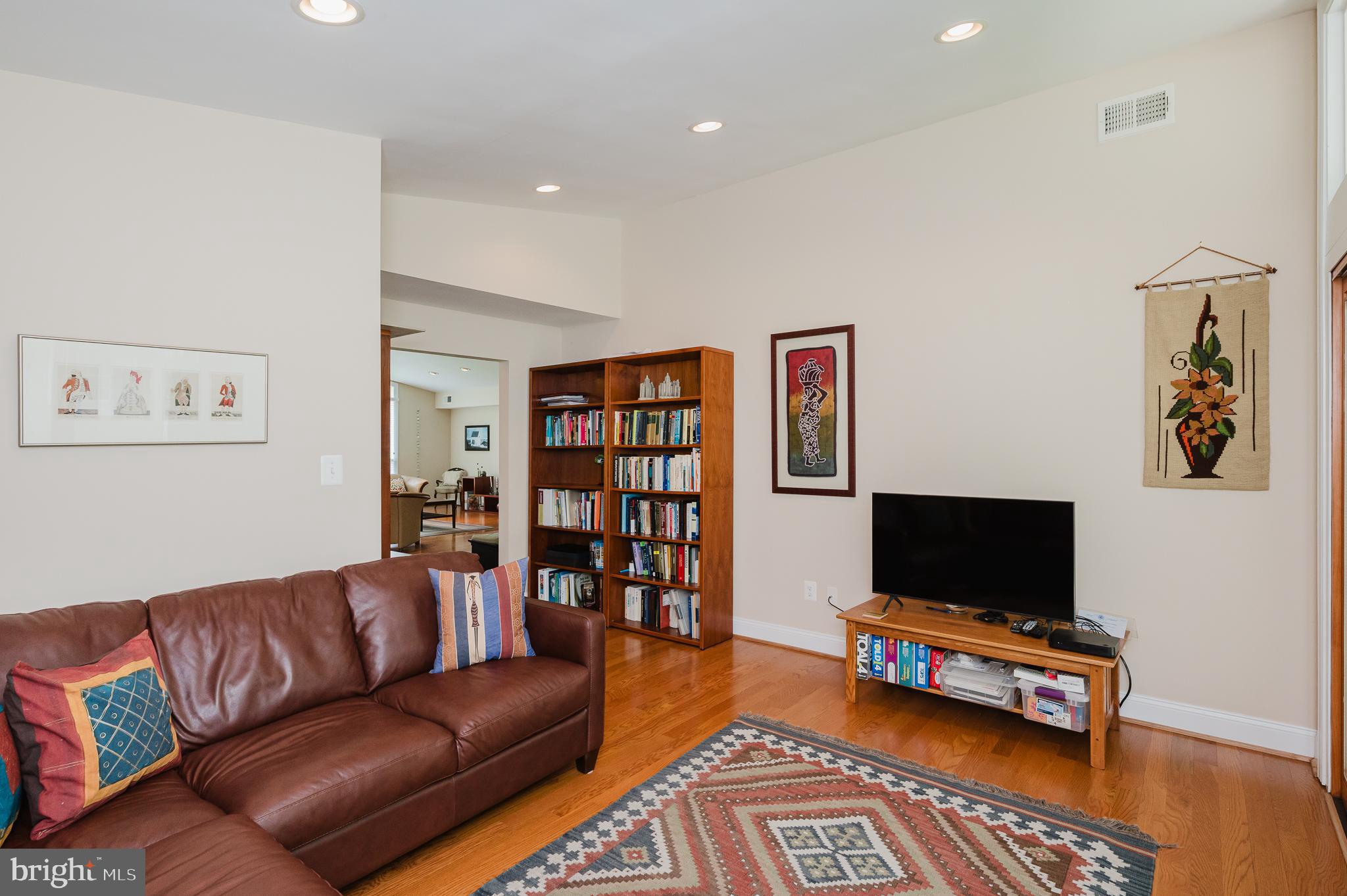 8403 Topping Road Baltimore, MD 21208 - Photo 21 of 75