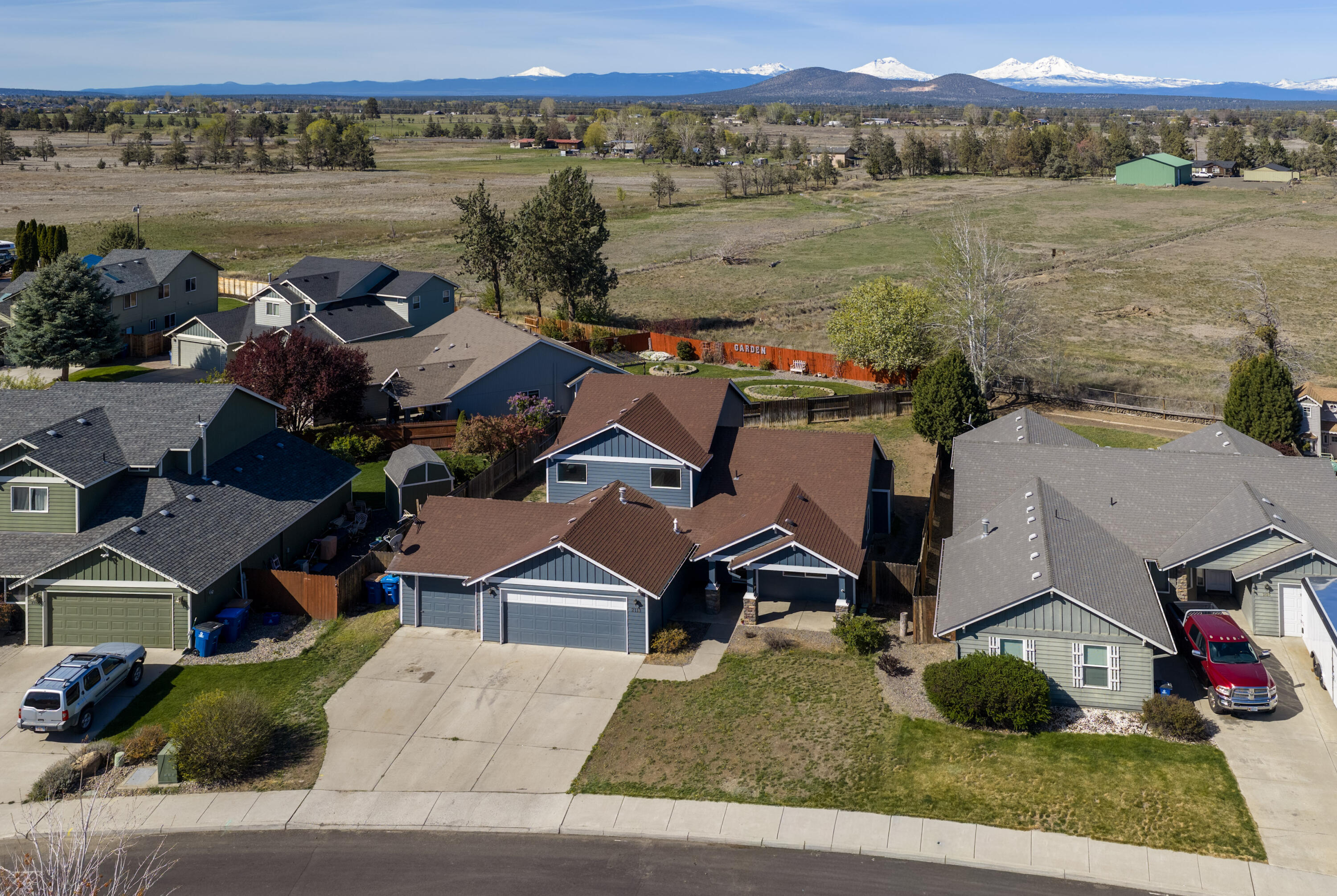 2113 Northwest 22nd Street Redmond, OR 97756 - Photo 36 of 40 TPark_0105_041726