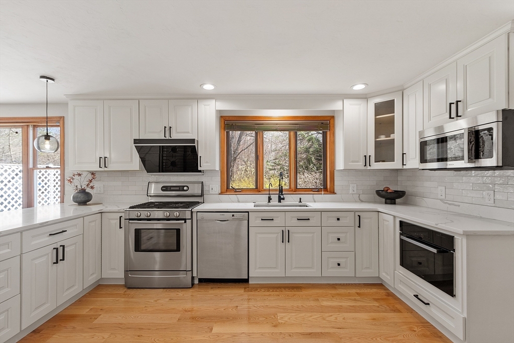 933 Liberty Square Road Boxborough, MA 01719 - Photo 12 of 42