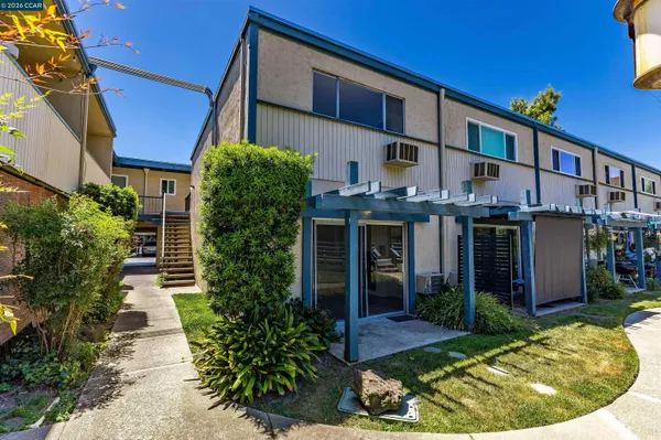 $399,000 | 1731 Ellis Street, Unit 16, Concord, CA 94520