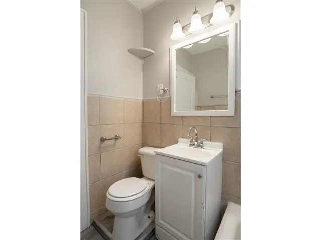 $2,950 | 4020 Emerson Avenue North, Minneapolis, MN 55412