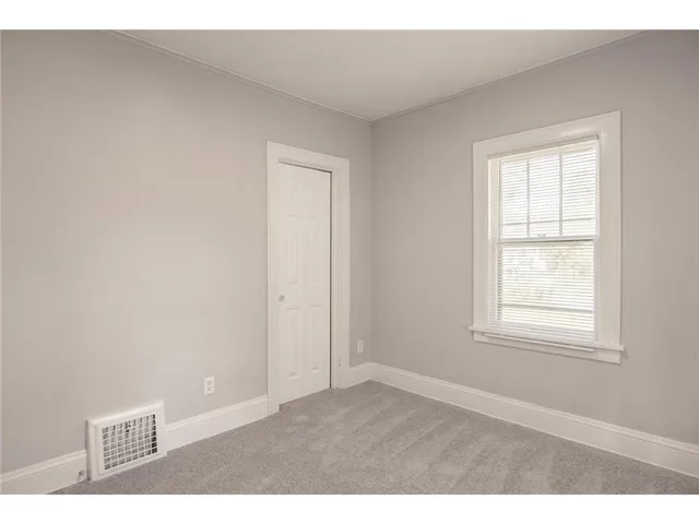 $2,950 | 4020 Emerson Avenue North, Minneapolis, MN 55412