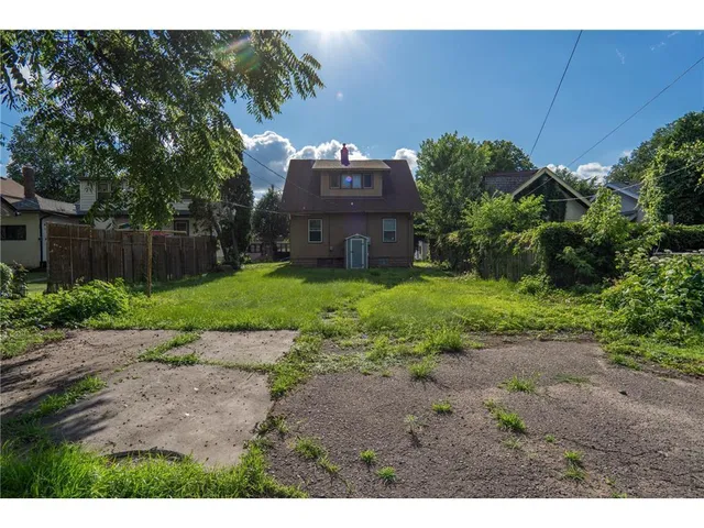 $2,950 | 4020 Emerson Avenue North, Minneapolis, MN 55412