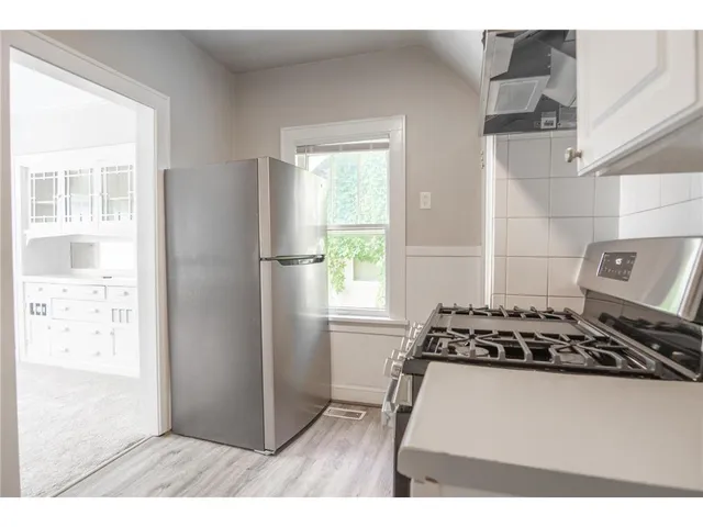 $2,950 | 4020 Emerson Avenue North, Minneapolis, MN 55412