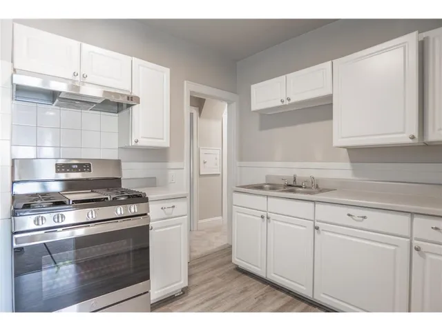 $2,950 | 4020 Emerson Avenue North, Minneapolis, MN 55412