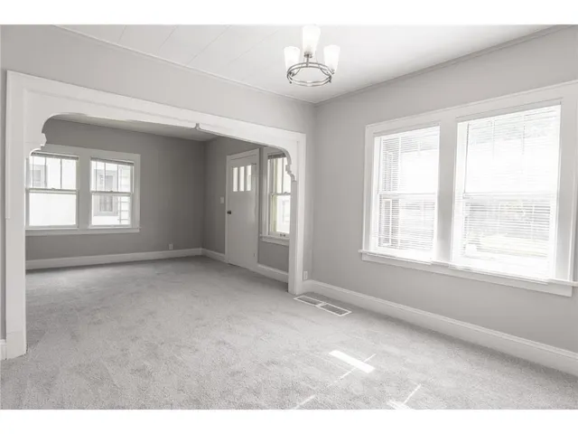 $2,950 | 4020 Emerson Avenue North, Minneapolis, MN 55412