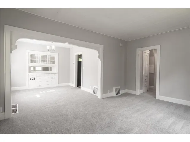 $2,950 | 4020 Emerson Avenue North, Minneapolis, MN 55412