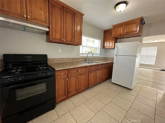 $700,000 | 939 East D Street, Ontario, CA 91764