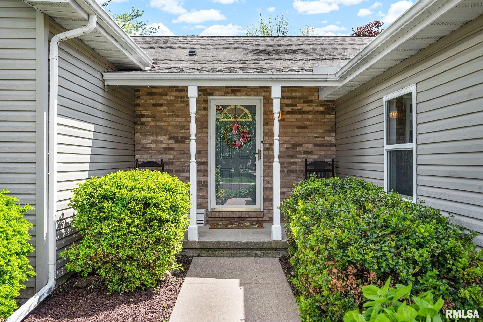1916 Deer Lane Washington, IL 61571 - Photo 2 of 43
