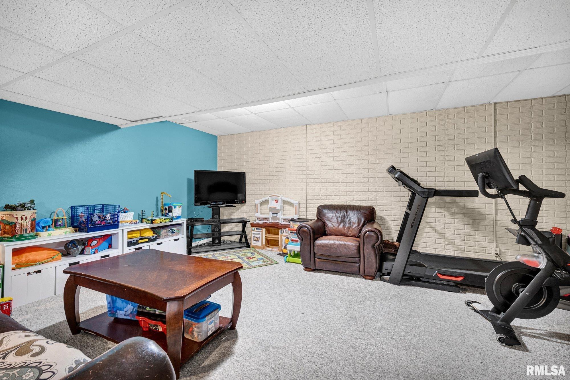 1916 Deer Lane Washington, IL 61571 - Photo 23 of 43