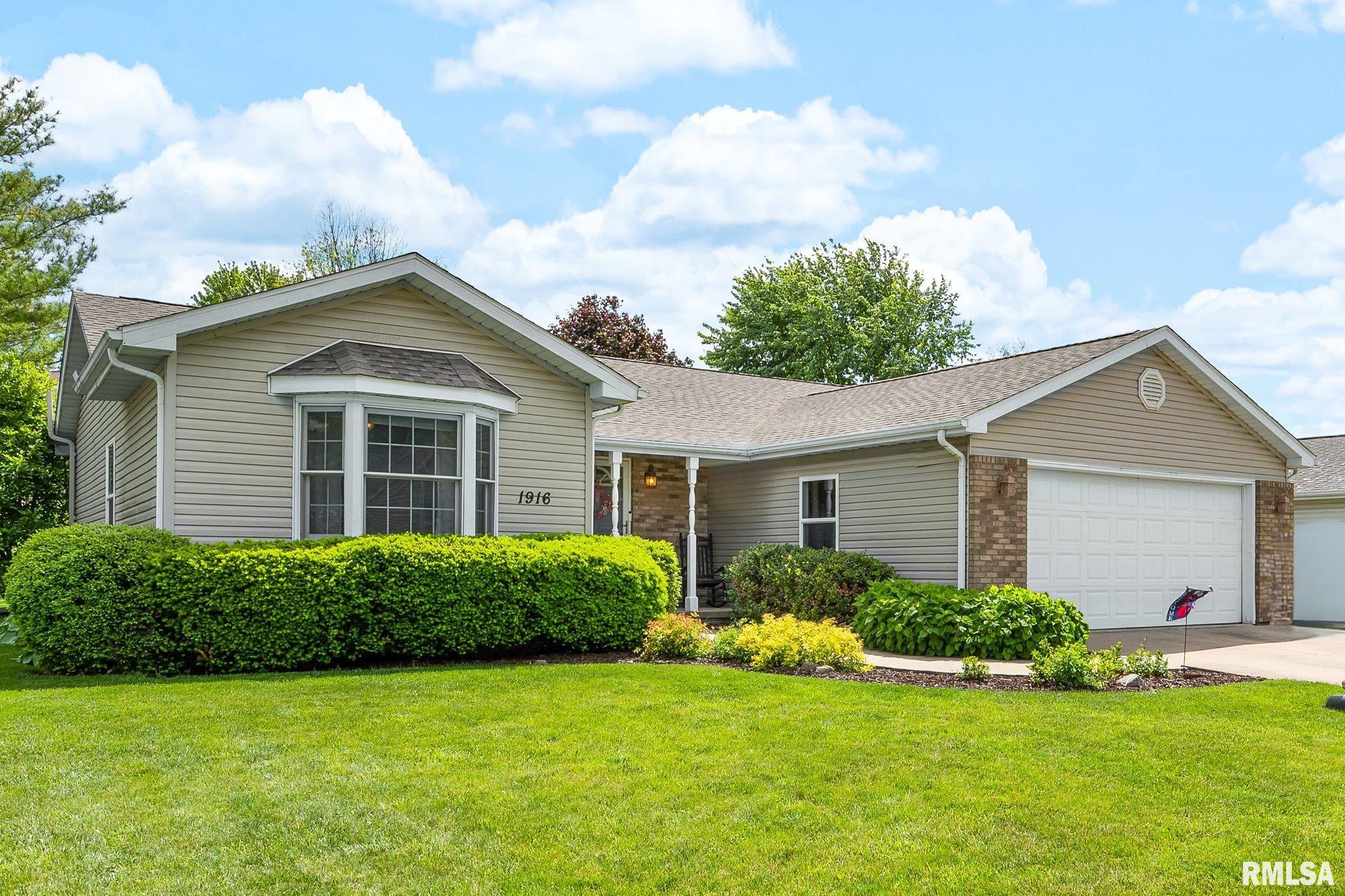 1916 Deer Lane Washington, IL 61571 - Photo 26 of 43