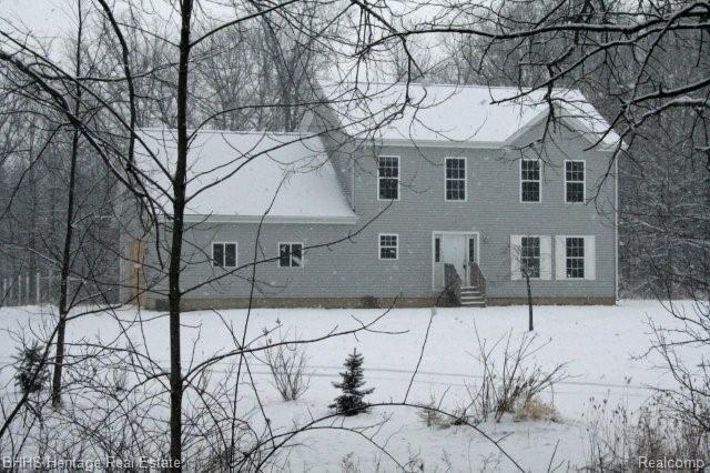 33 South Searls Road Webberville, MI 48892 - Photo 2 of 16 Front of House