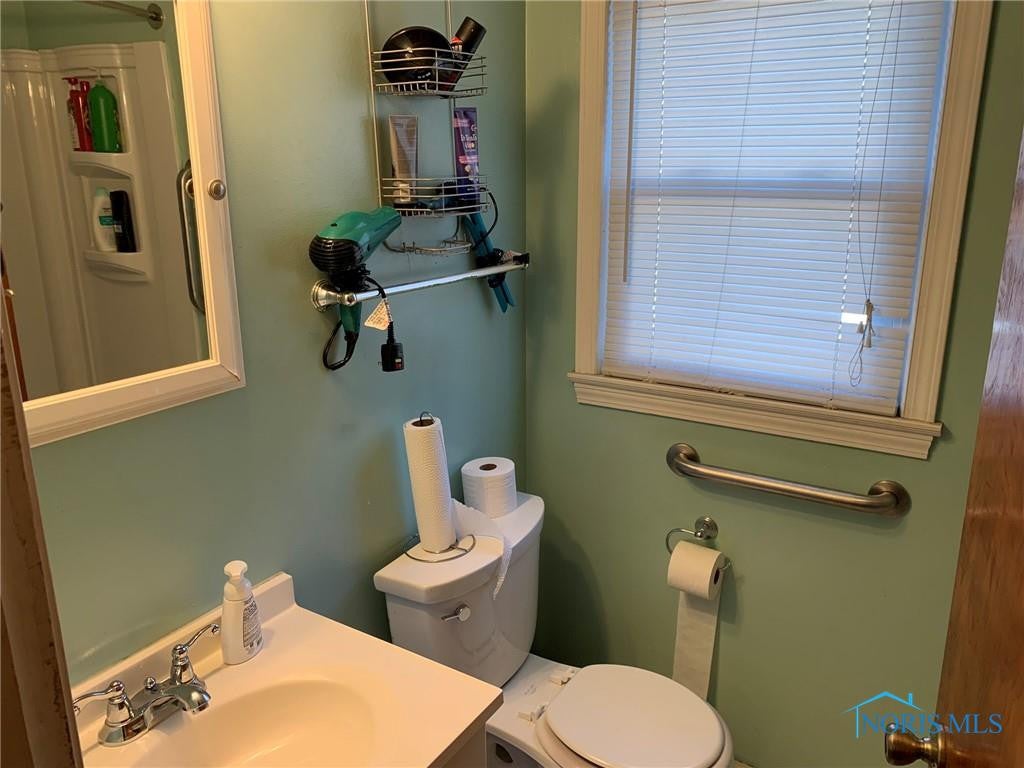 724 Hayes Road Toledo, OH 43615 - Photo 15 of 24 Gallery Image 15