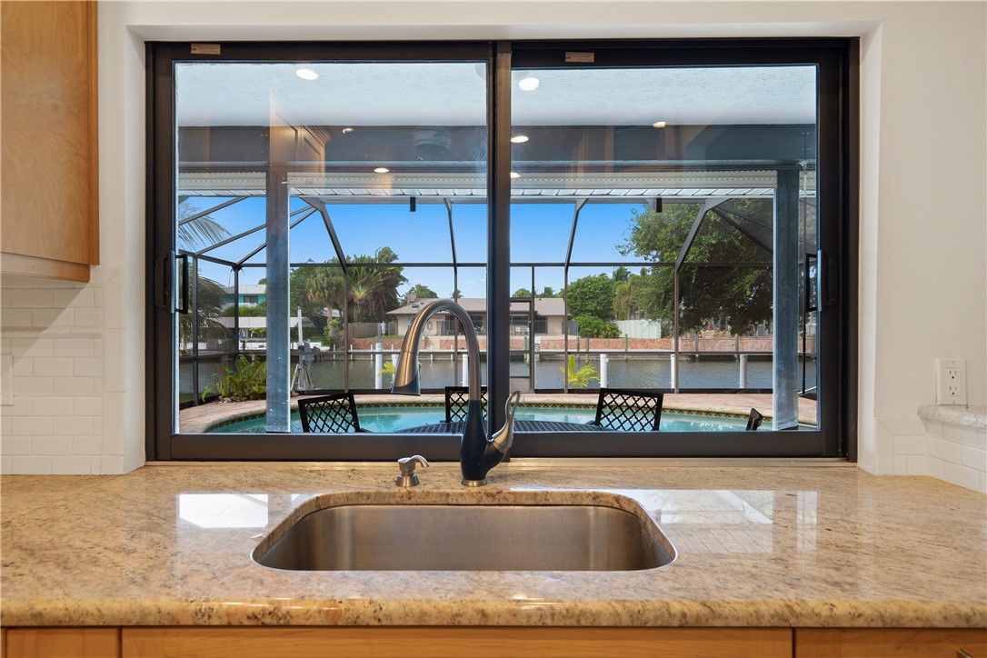 1713 Sunset Isles Road Fort Pierce, FL 34949 - Photo 16 of 36