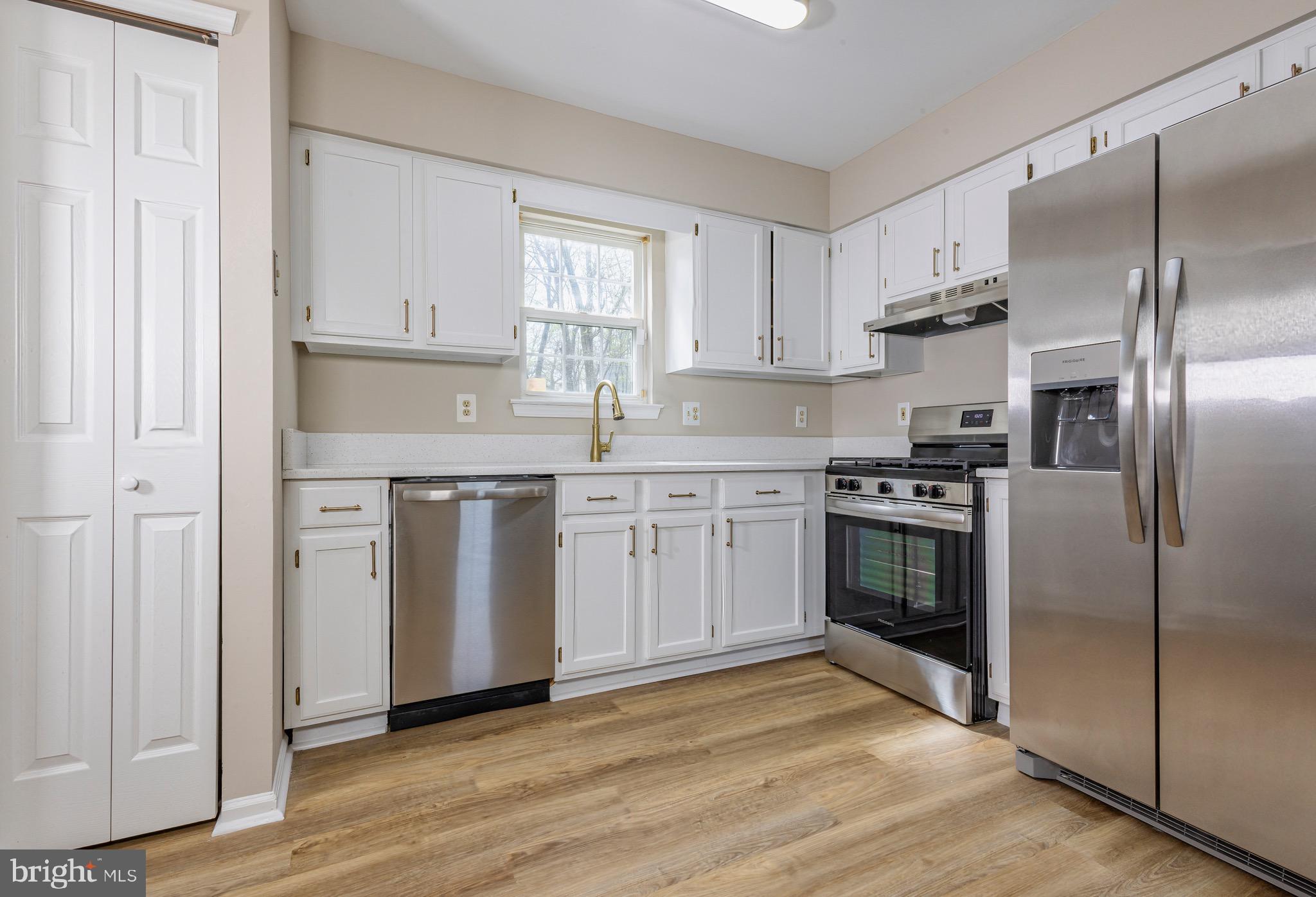 7724 Patterson Lane Pennsauken, NJ 08110 - Photo 2 of 16