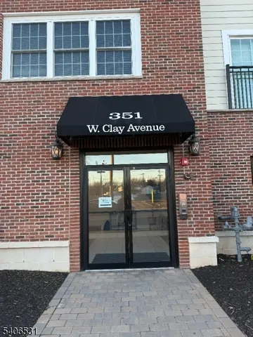 $2,750 | 351 West Clay Avenue, Unit 305, Roselle Park, NJ 07204