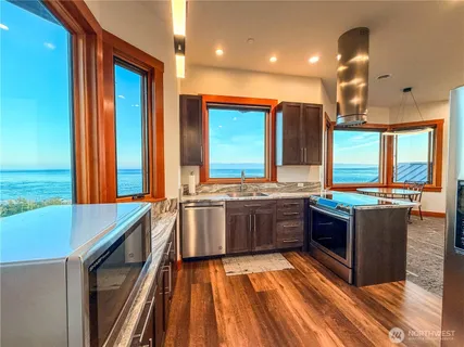 $4,750,000 | 115 Clipper Way, Friday Harbor, WA 98250