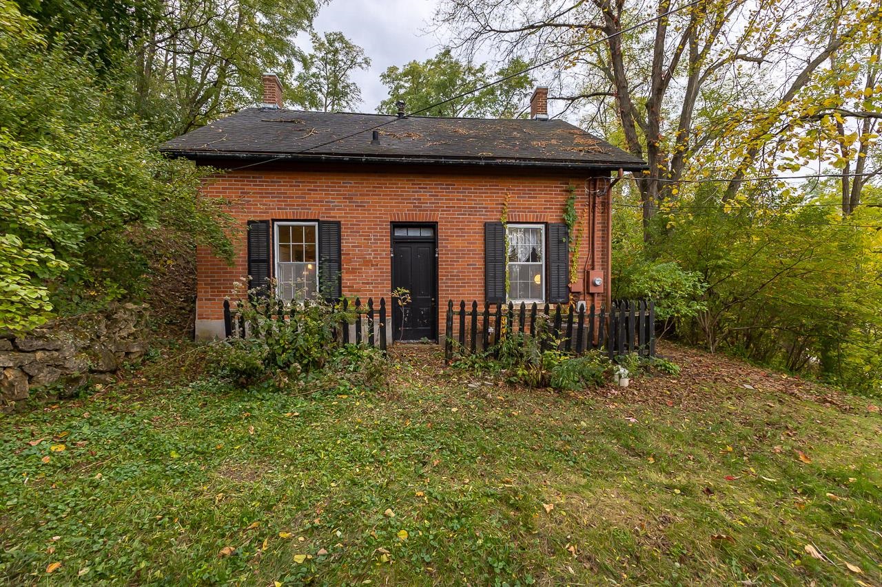514 3rd Street Galena, IL 61036 - Photo 1 of 25 a front view of a house with a yard
