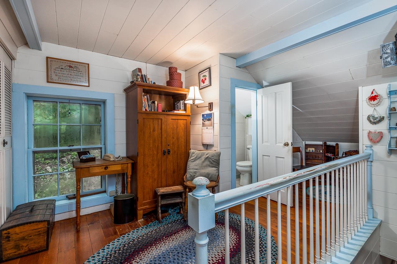 514 3rd Street Galena, IL 61036 - Photo 17 of 25 a view of a hallway with furniture and window
