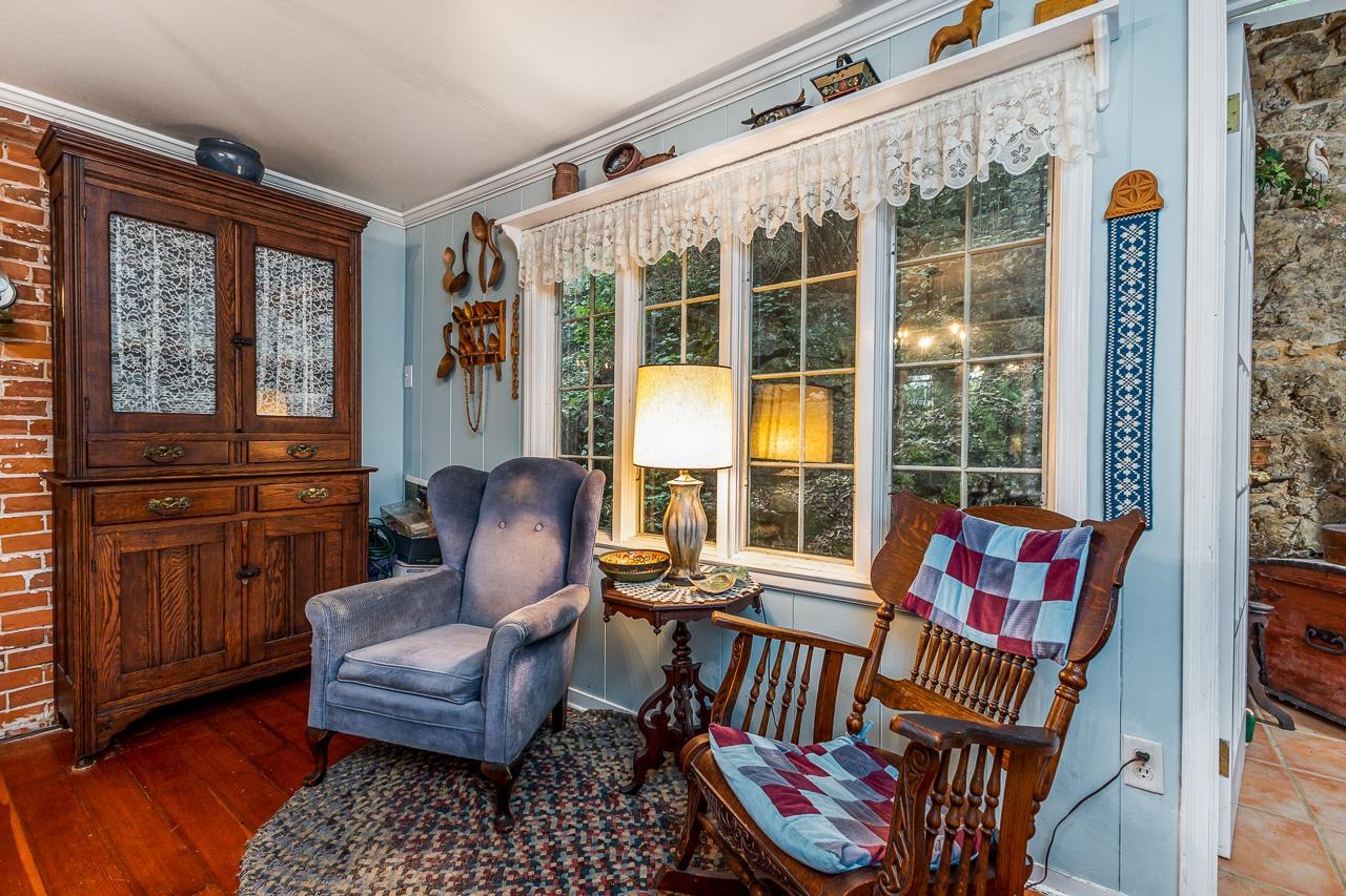 514 3rd Street Galena, IL 61036 - Photo 10 of 25 a living room with furniture and a window