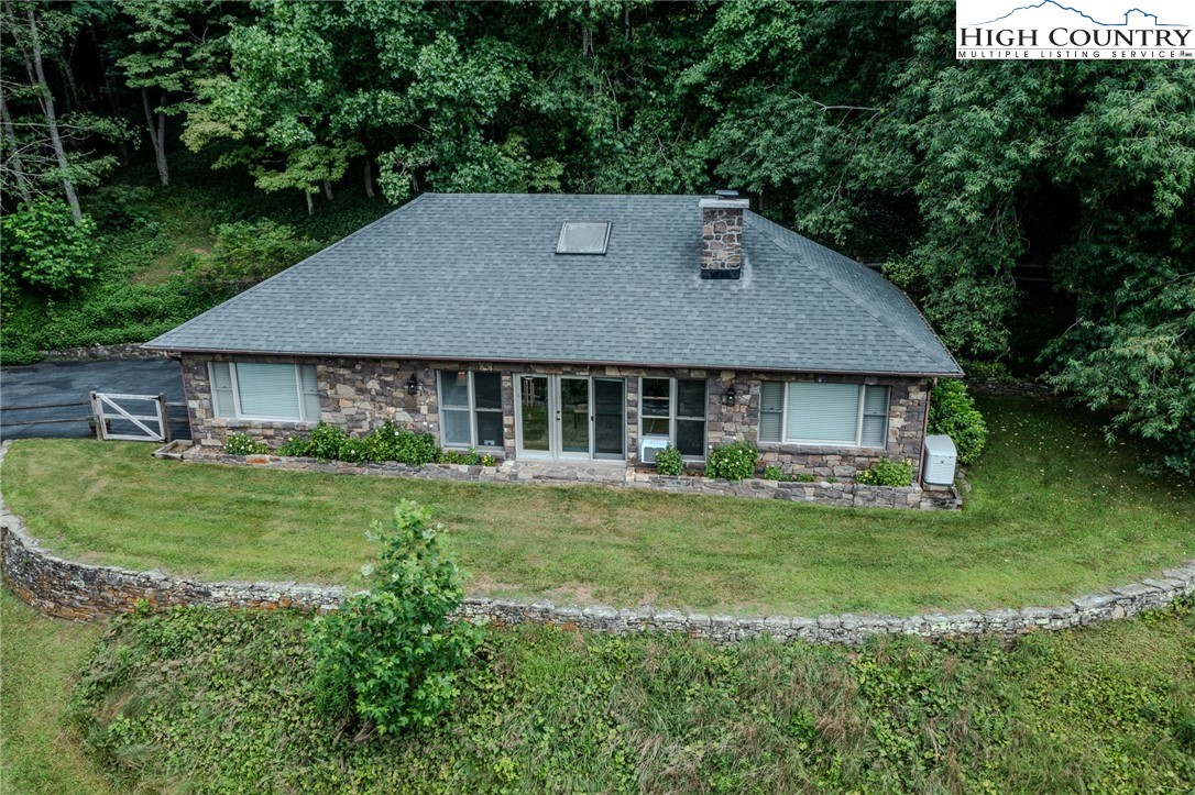 166 Coventry Lane Boone, NC 28607 - Photo 3 of 46 Gallery Image 3