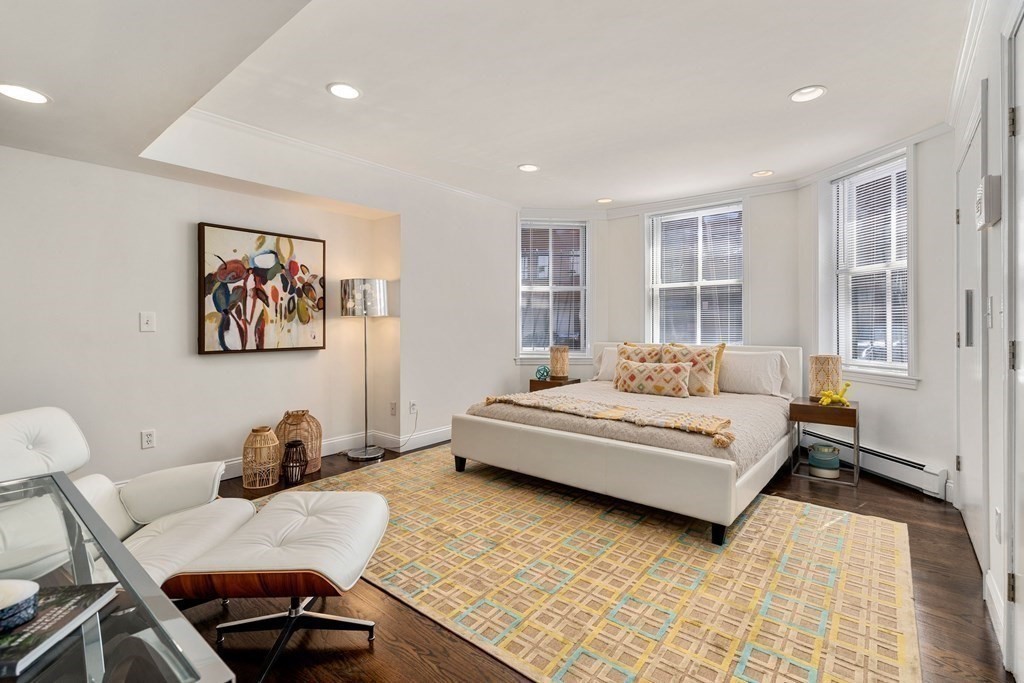 352 Commonwealth Avenue, Unit 2 Boston, MA 02115 - Photo 11 of 25 a living room with furniture and a couch