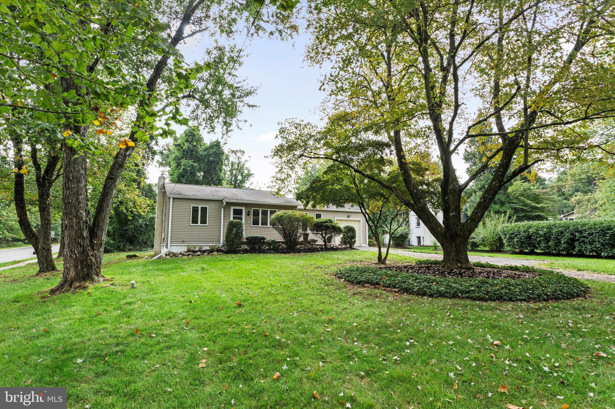 1416 Taylor Road Lansdale, PA 19446 - Photo 2 of 31 Gallery Image 2