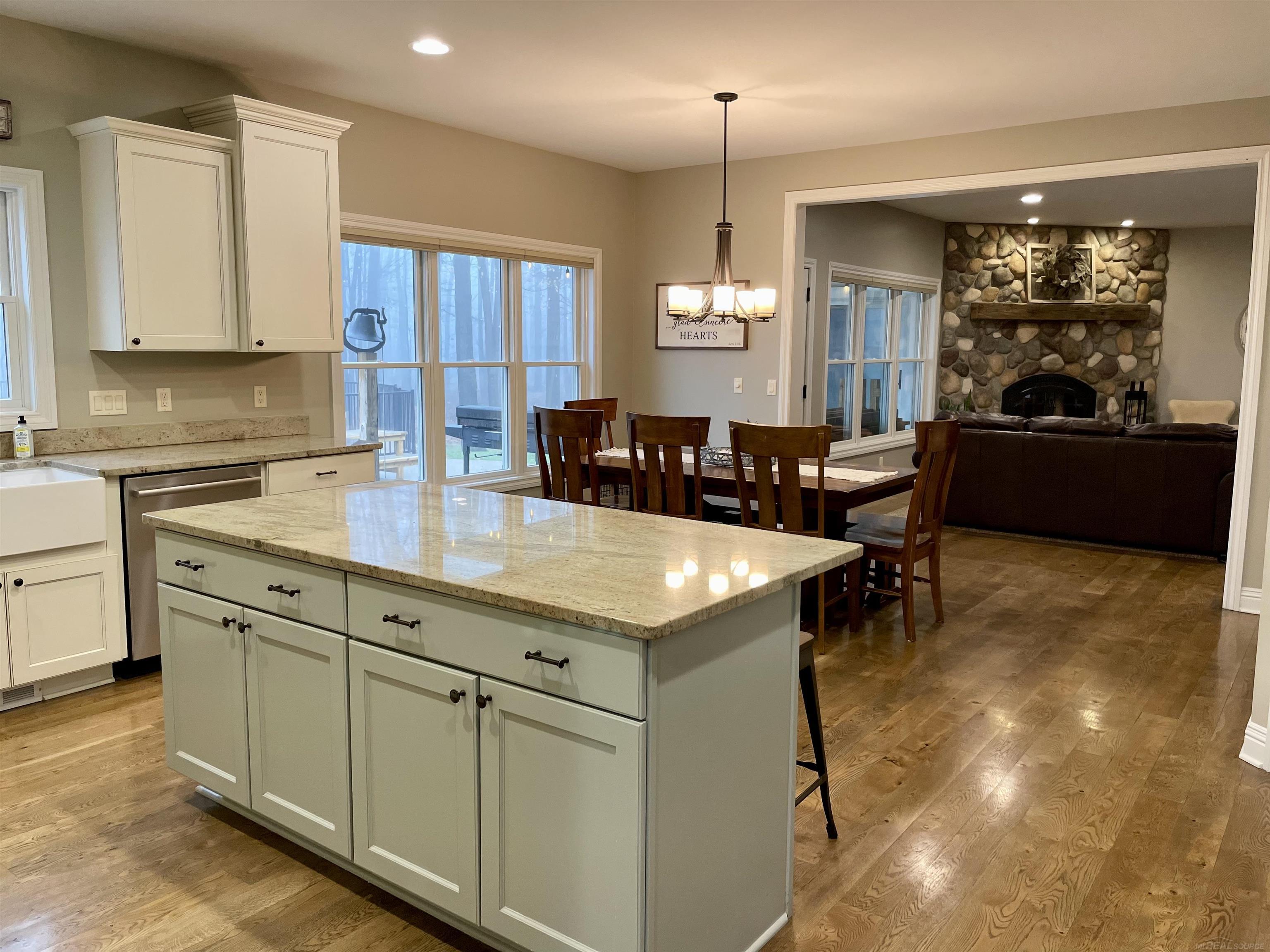 9364 Ellis Road Clarkston, MI 48348 - Photo 20 of 60 50099220-19.JPG