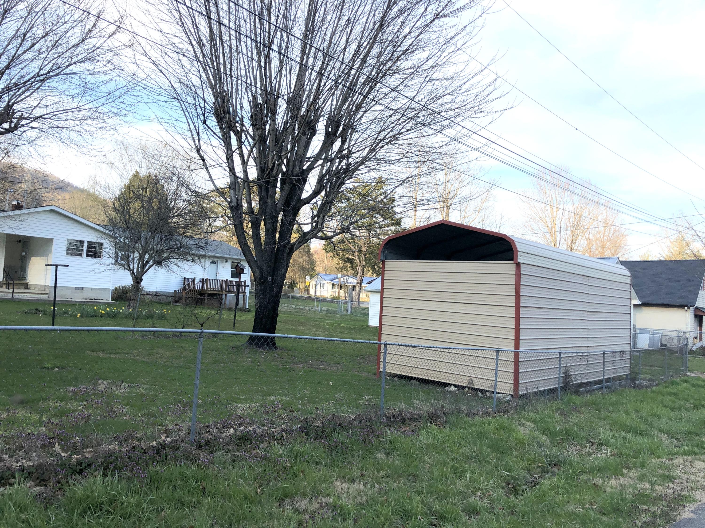 215 Loop Road Caryville, TN 37714 - Photo 15 of 29 IMG_1169