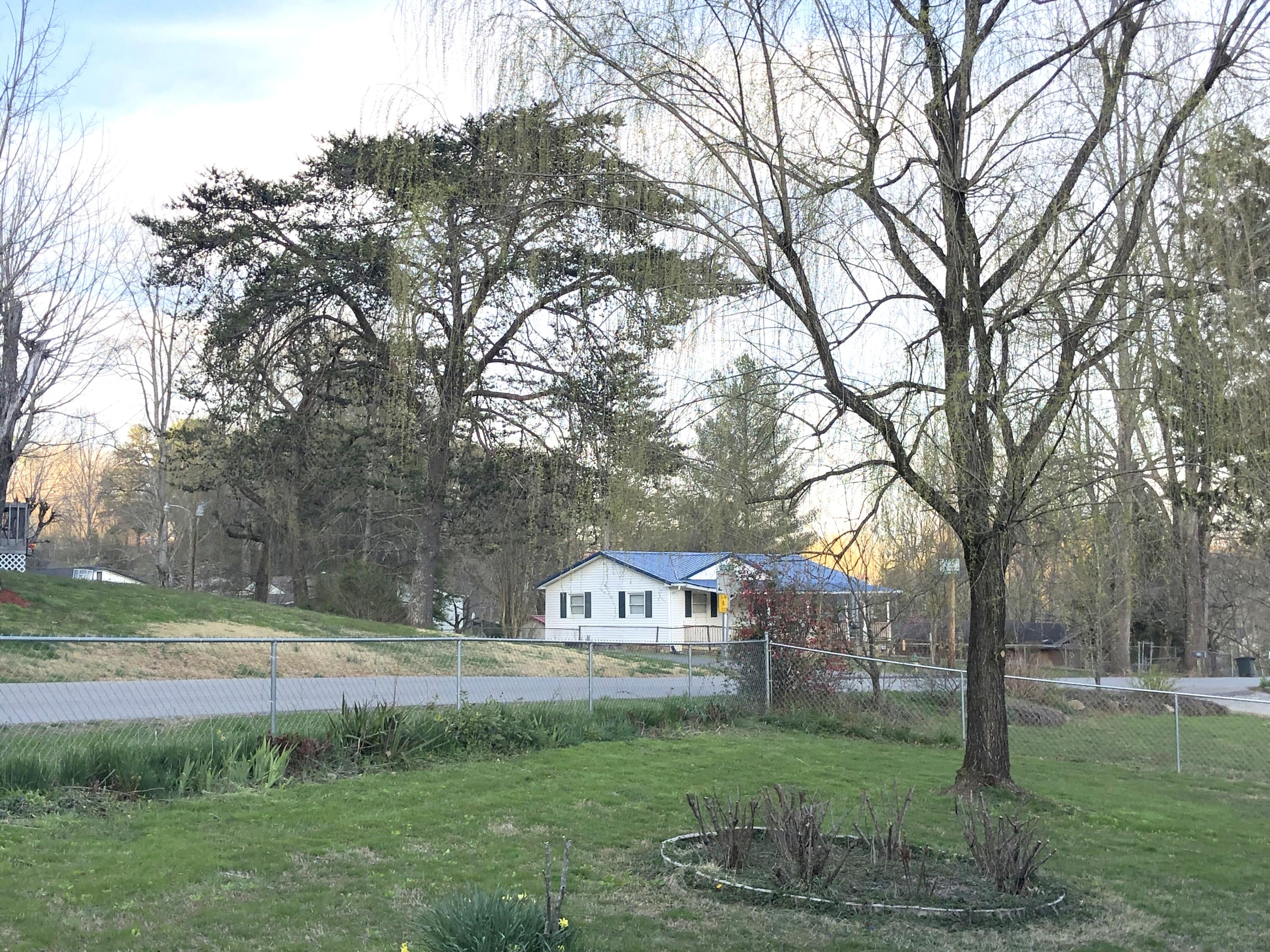 215 Loop Road Caryville, TN 37714 - Photo 29 of 29 IMG_1195
