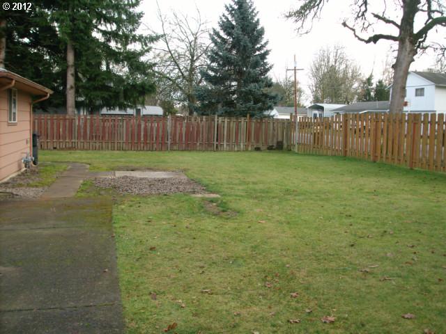 17465 Southeast Valley View Road Portland, OR 97267 - Photo 15 of 16 Gallery Image 15