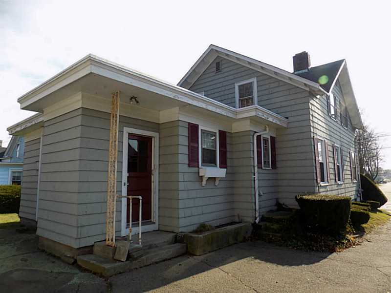59 County Road Barrington, RI 02806 - Photo 18 of 23 Exterior Back.