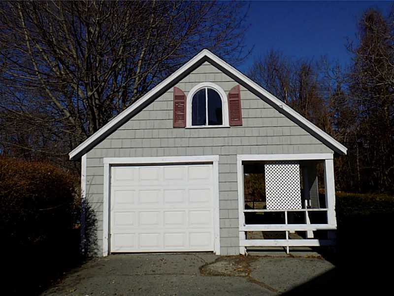 59 County Road Barrington, RI 02806 - Photo 20 of 23 Parking Lot/Garage.