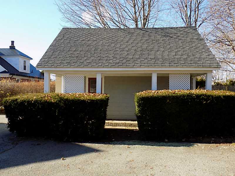 59 County Road Barrington, RI 02806 - Photo 21 of 23 Parking Lot/Garage.