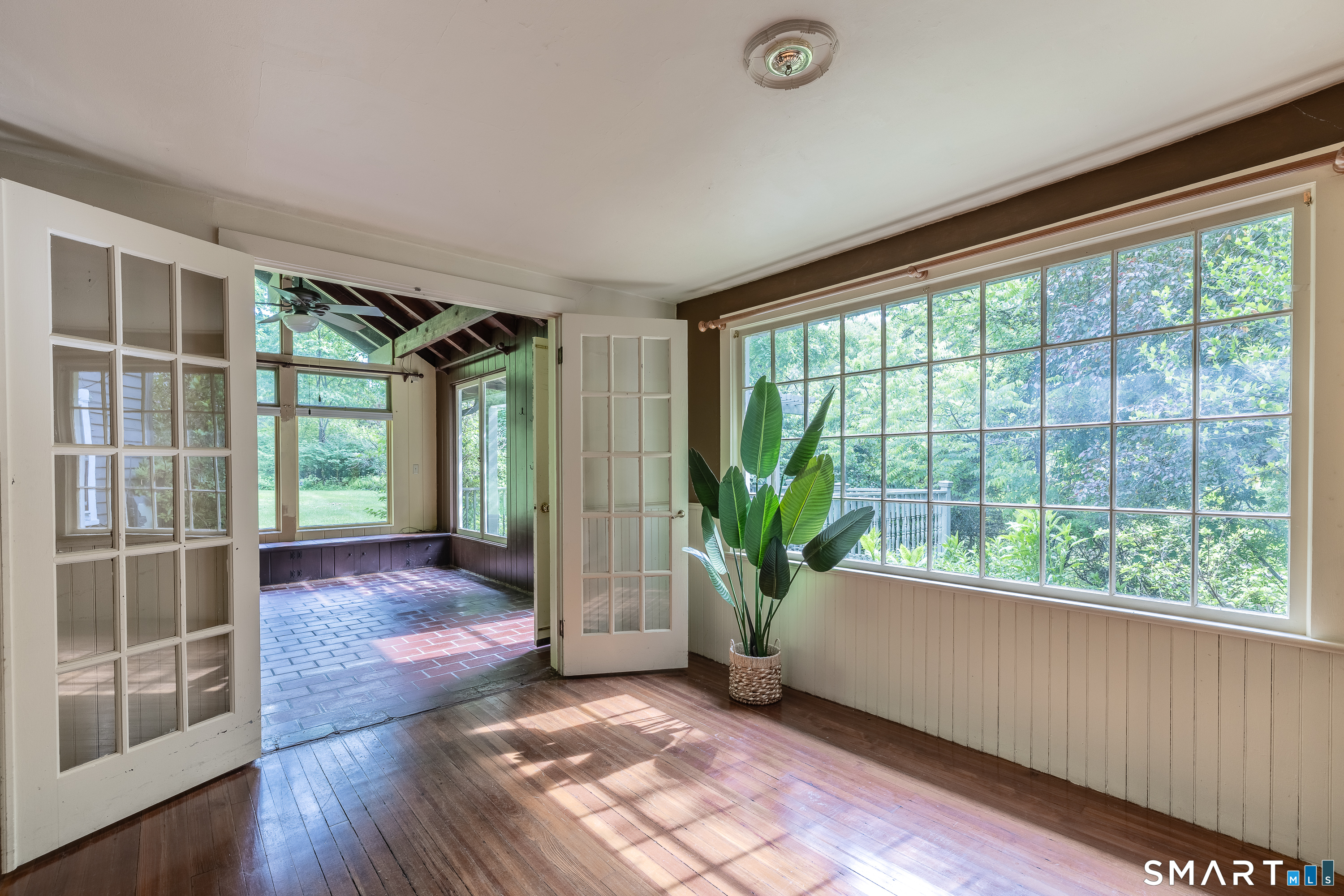 92 Walnut Tree Hill Road Newtown, CT 06482 - Photo 8 of 38