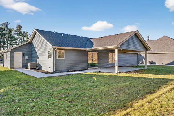 $399,900 | 1611 Elderberry Street Southeast, De Motte, IN 46310