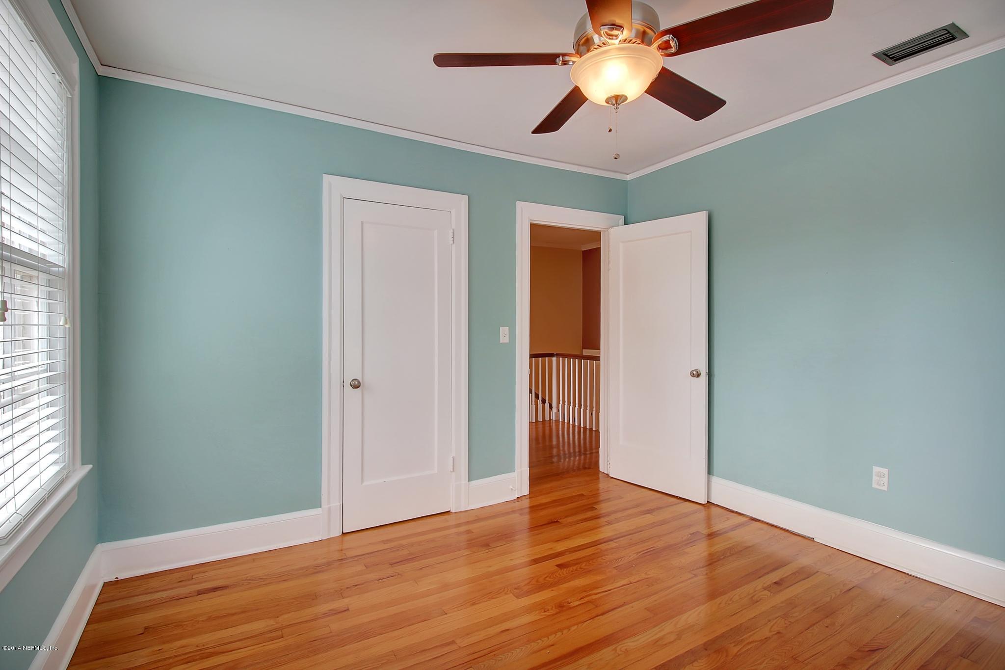 3555 Riverside Avenue Jacksonville, FL 32205 - Photo 5 of 26 Third Bedroom