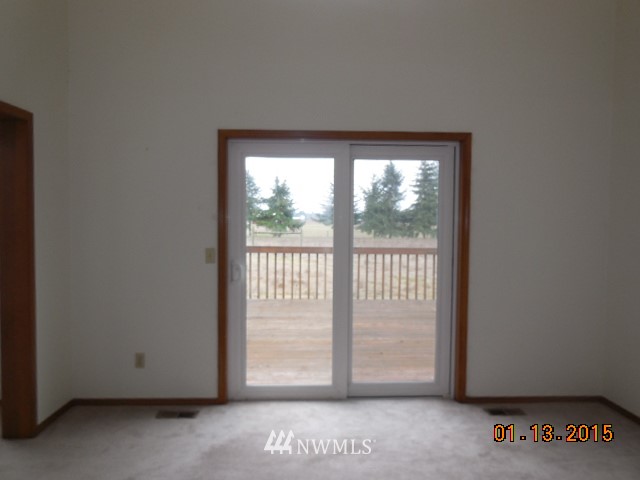7427 Creekside Lane Southwest Rochester, WA 98579 - Photo 3 of 18