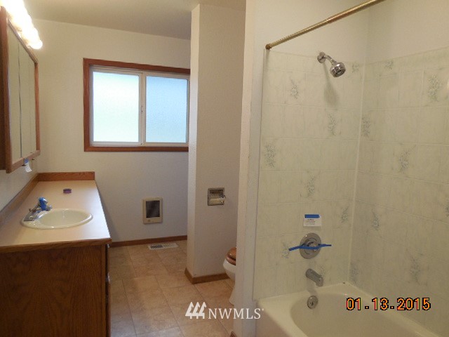7427 Creekside Lane Southwest Rochester, WA 98579 - Photo 5 of 18