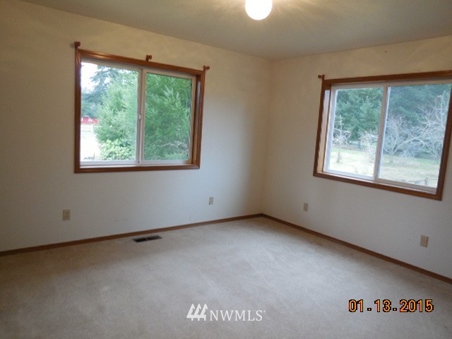 7427 Creekside Lane Southwest Rochester, WA 98579 - Photo 7 of 18