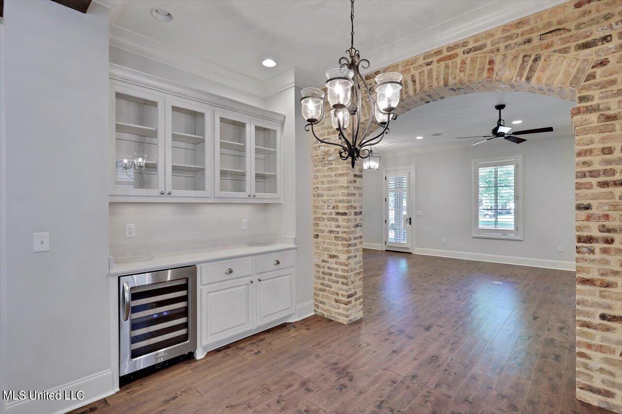 309 Westpark Street Ridgeland, MS 39157 - Photo 13 of 55 Brick Archway