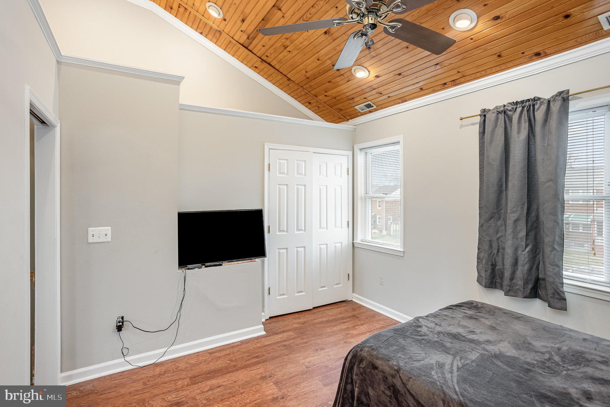 118 Wiltshire Road Essex, MD 21221 - Photo 12 of 21